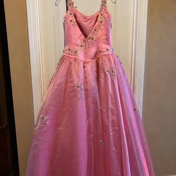 Pink dress - Picture 2 of 2